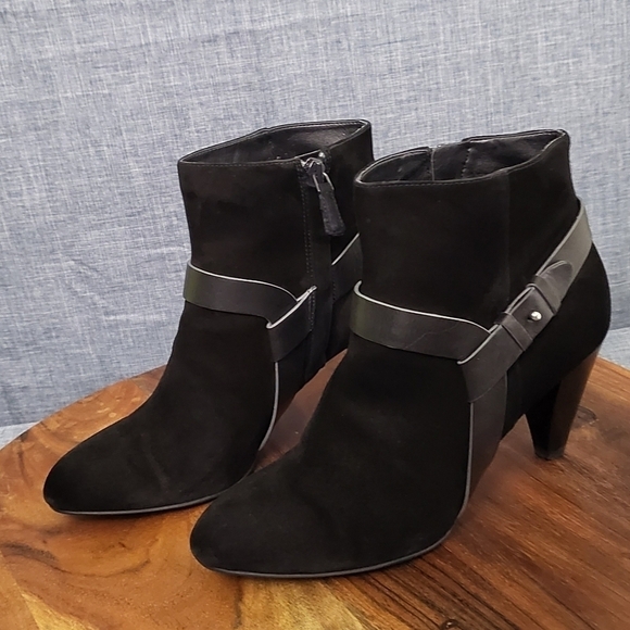 COLE HAAN Calico Zip Low Suede Boot NIKE Comfort Collab Black Size 8 - Picture 2 of 11